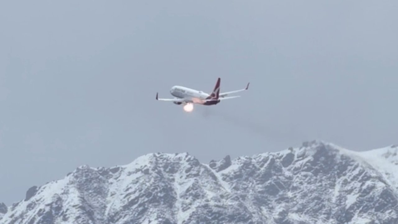 Qantas Engine Erupts in Flames During Queenstown Takeoff - Second Image