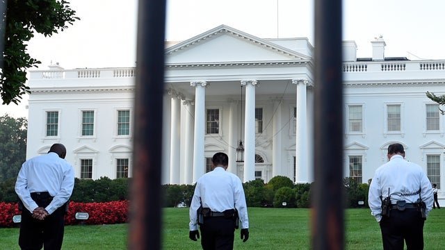 White House On High Alert After Man Crashes Onto Sidewalk - Second Image