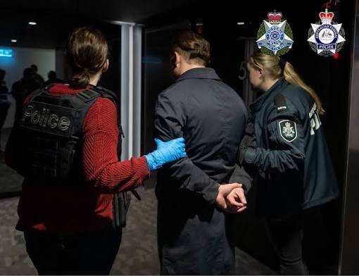 VICTORIA OVERTAKEN BY CAR THEFT CHAOS Stolen Every 43 Mins - Second Image