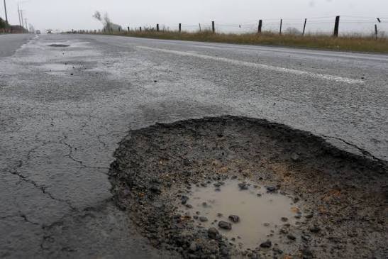 Victoria's Roads On Brink Of Collapse Amid $3 Billion Funding Crisis - Second Image
