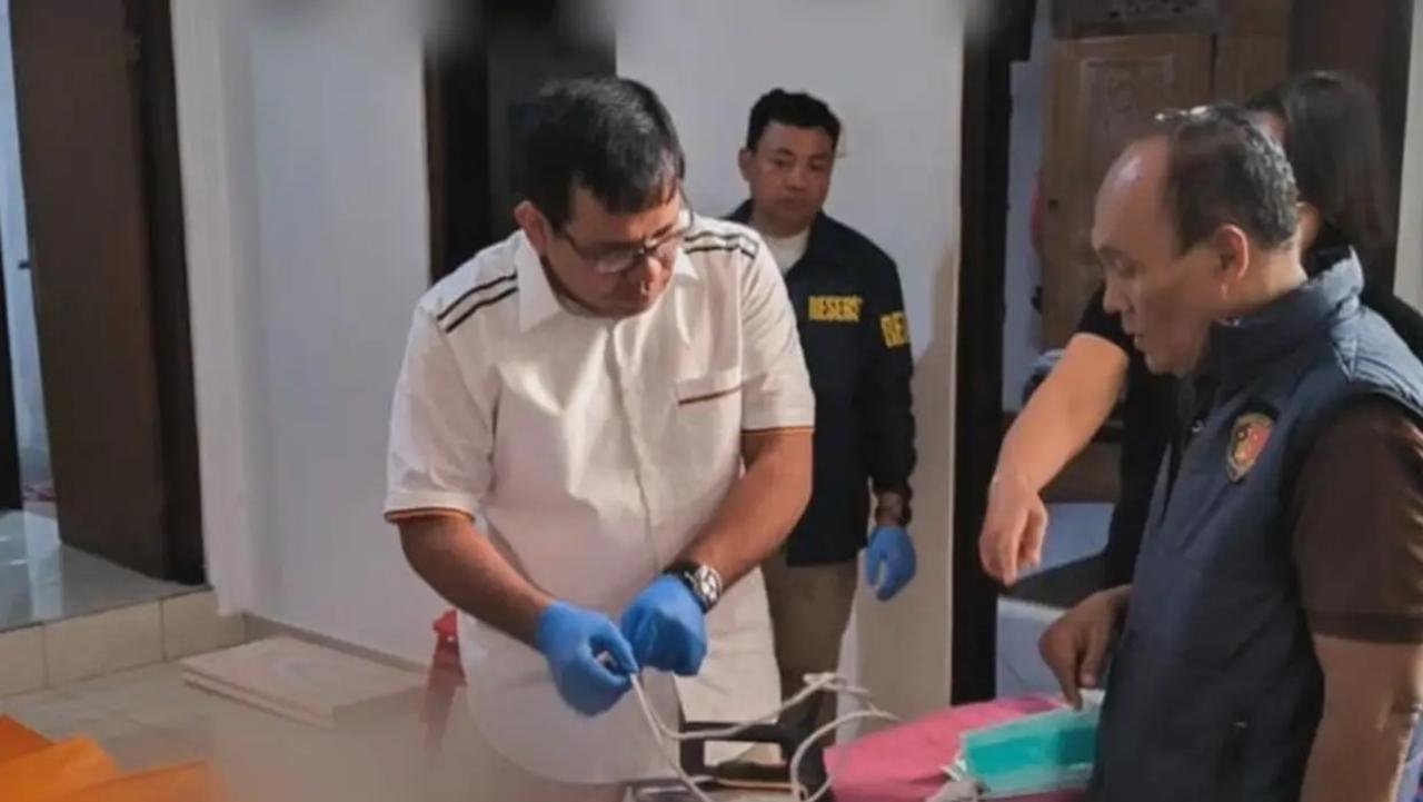Dad and Two Kids Found Dead in Bali Home in Suspected Murder-Suicide - Second Image
