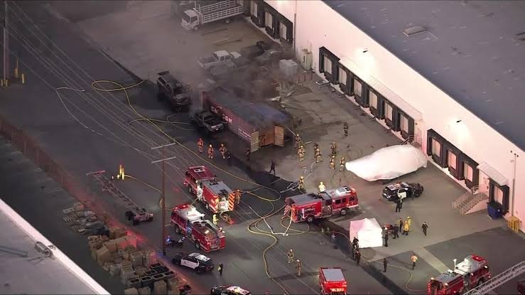 Helicopter Crashes In Los Angeles Killing Three - Second Image