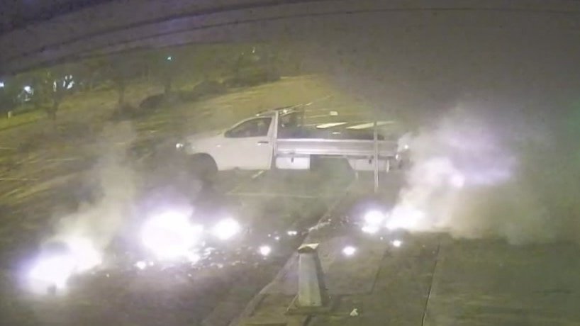 Melbourne Inferno Leaves Young Man Fighting for Life - Second Image